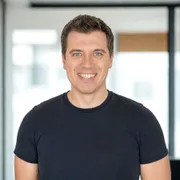 Florian Wessling, Brand and build